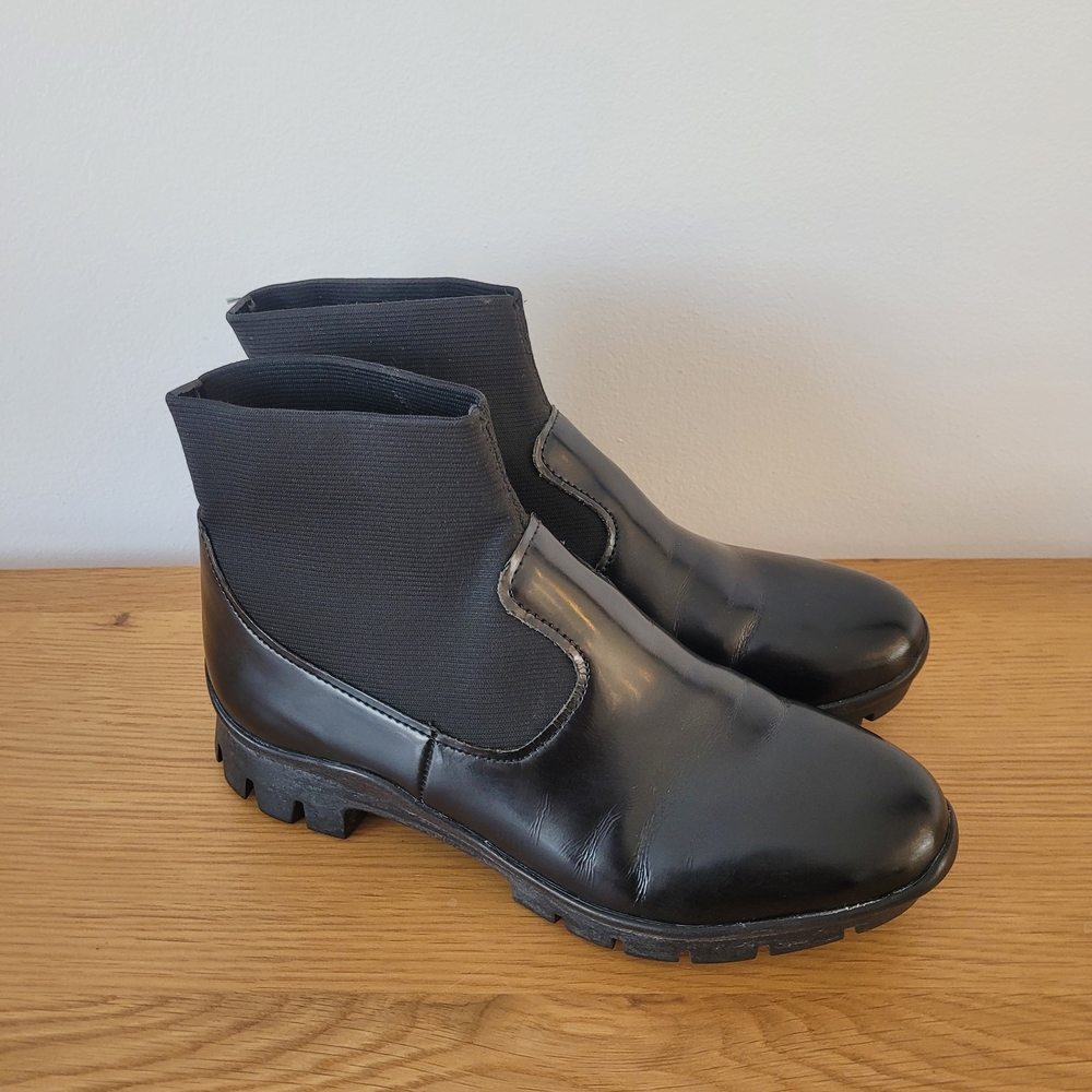 Camper Tomorrow Black Ankle Booties Boots Womens Size 6 Leather Comfort Chelsea